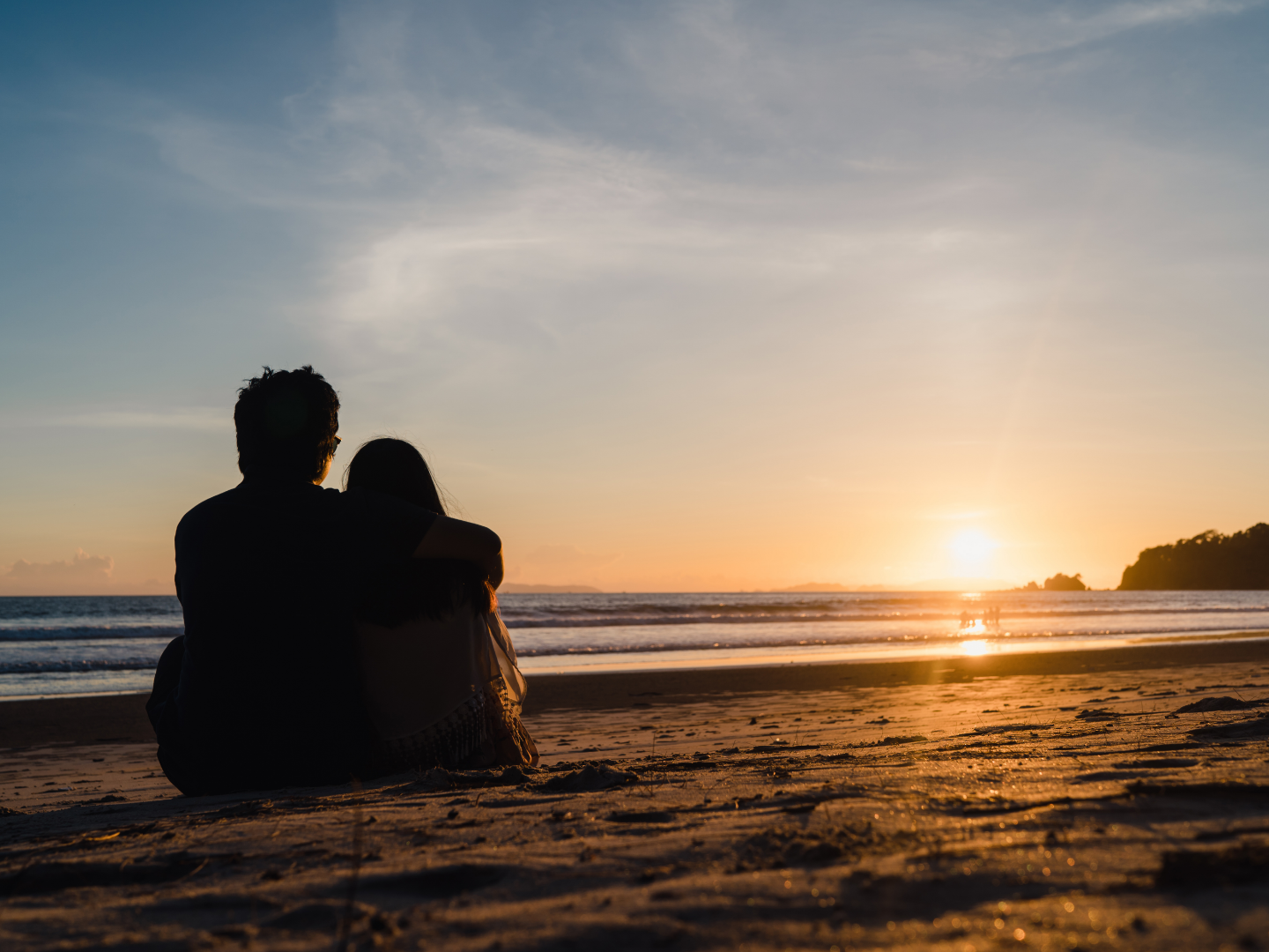 young-asian-couple-watching-sunset-near-beach-sweet-couple-happy-relax-enjoy-love-and-romantic-moment